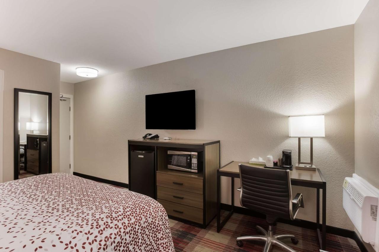 Surestay Hotel By Best Western Higginsville Exterior foto