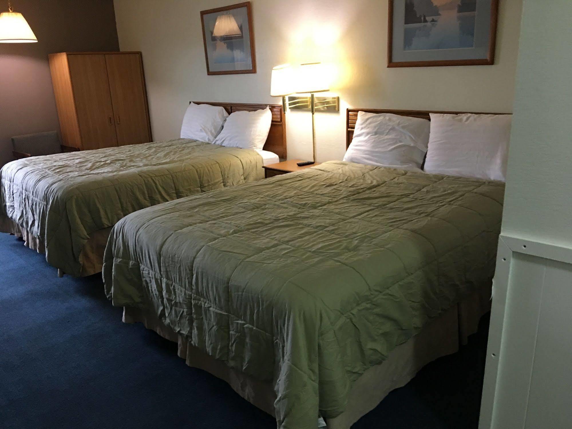 Surestay Hotel By Best Western Higginsville Exterior foto