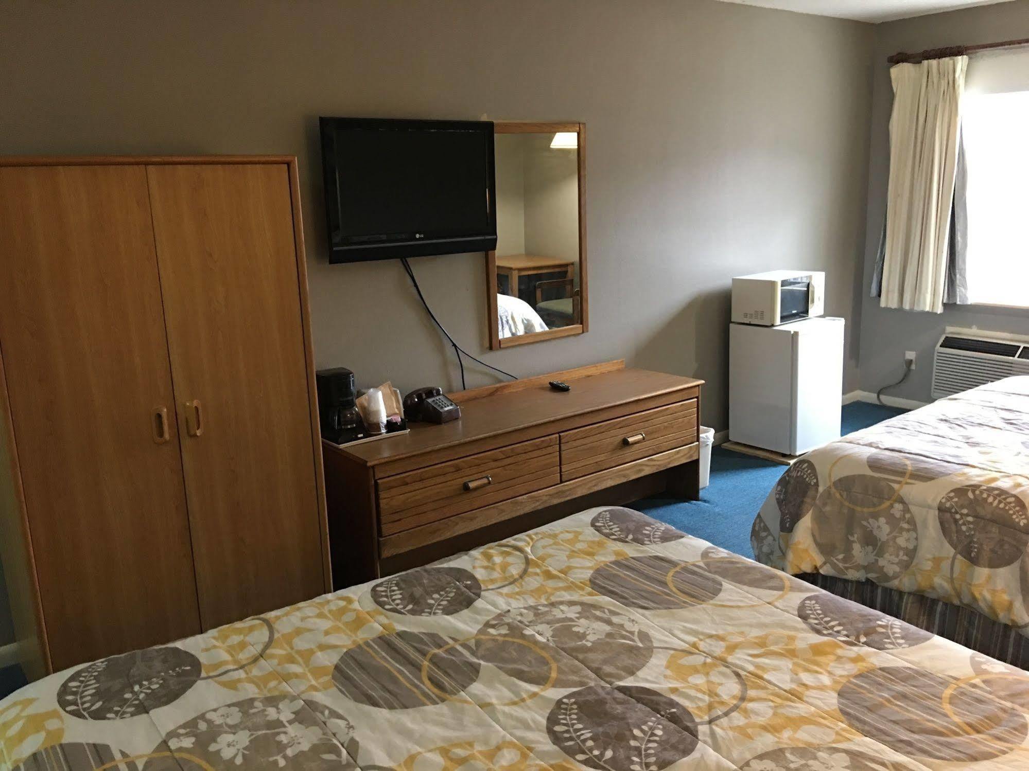 Surestay Hotel By Best Western Higginsville Exterior foto